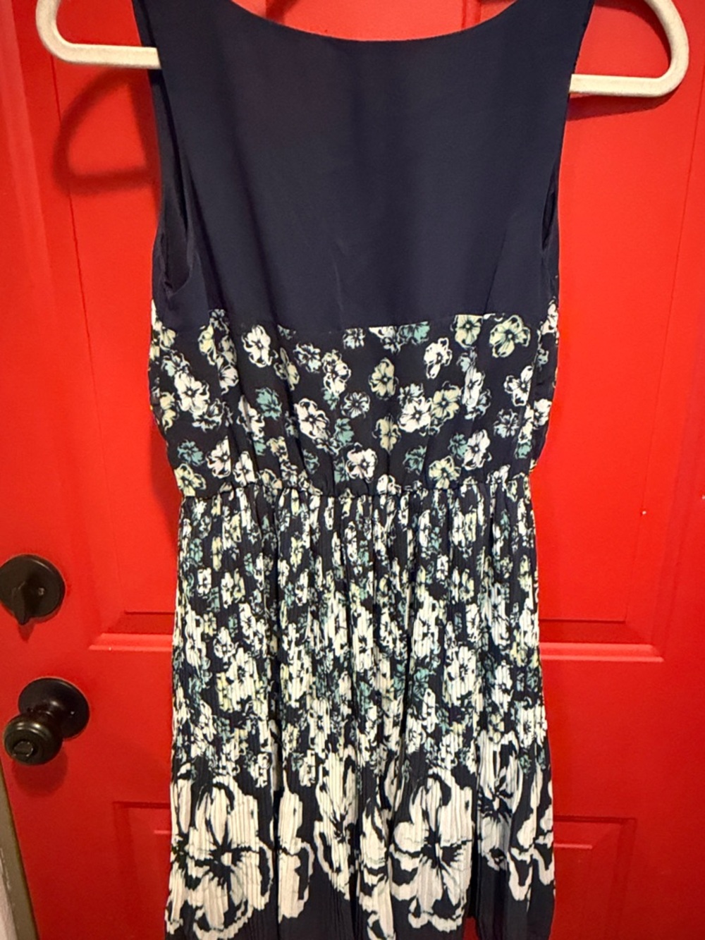 LOFT Navy Floral Pleated Dress with White and Mint Accents - Picture 4 of 4